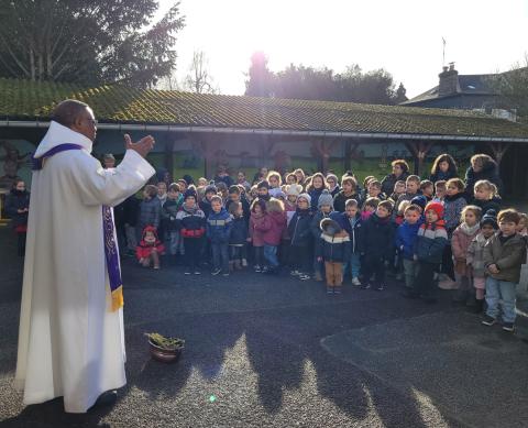Célébration des cendres - École Notre Dame